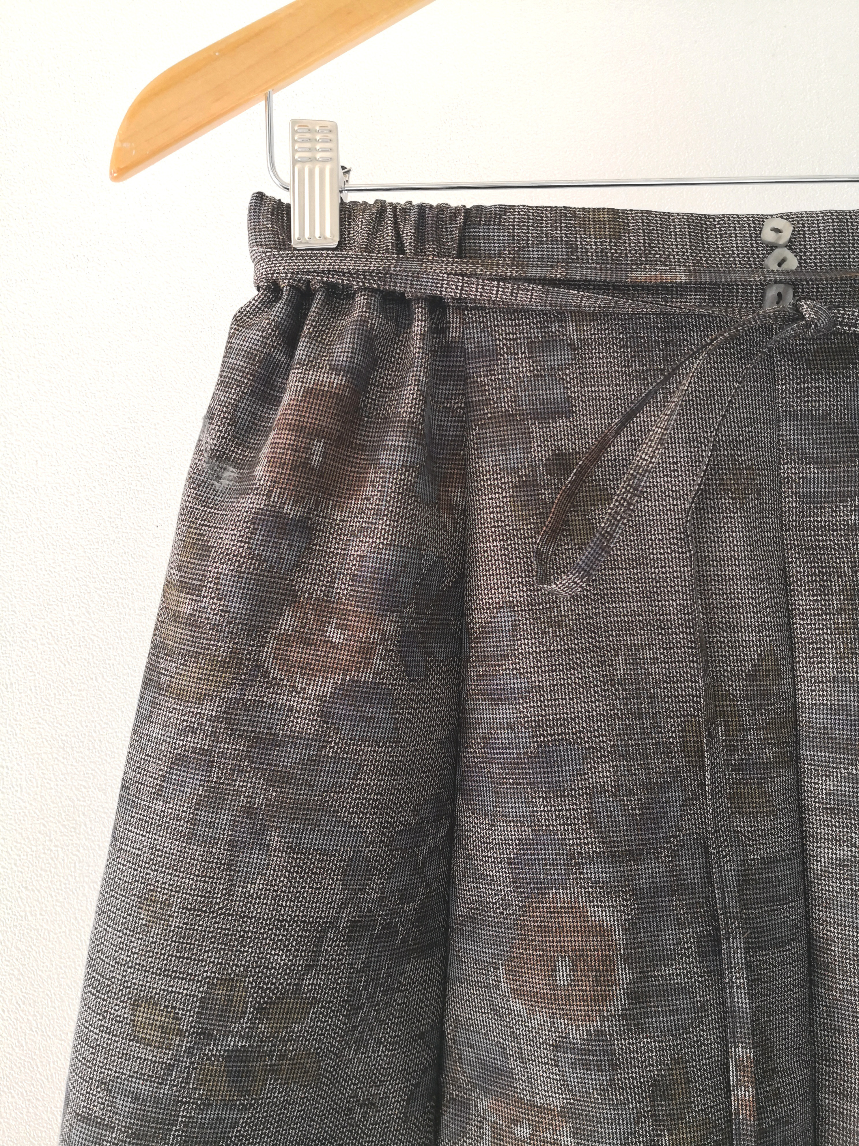 ギャザー大島紬（こげ茶花枝文7マルキ）