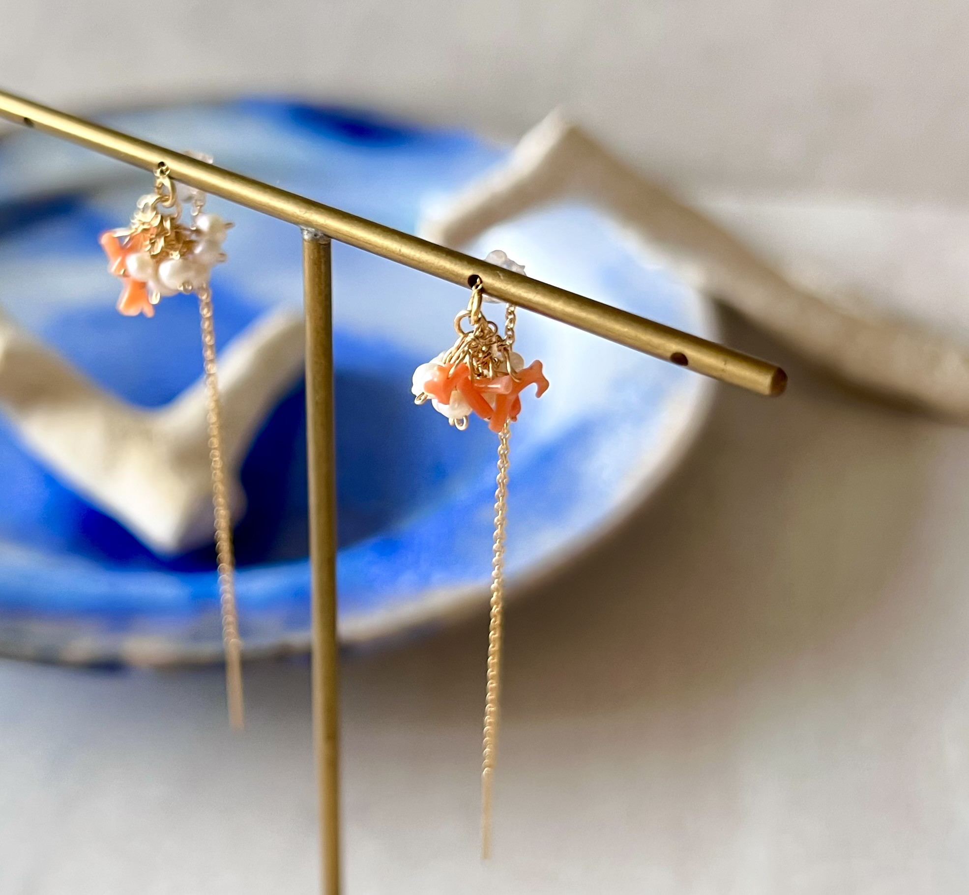 花びらアメリカンピアス【淡水パール＆珊瑚】14kgf 海 夏 パールアクセサリー
