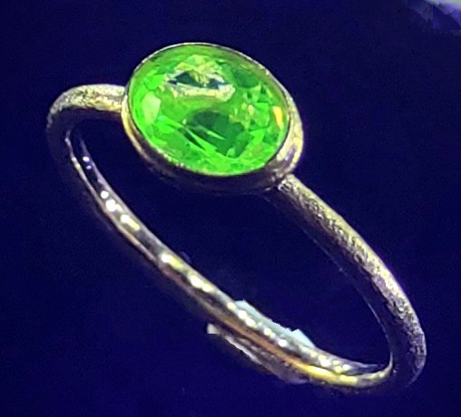 光を秘める指輪＊ﾊｲｱﾗｲﾄｵﾊﾟｰﾙ K10 ring