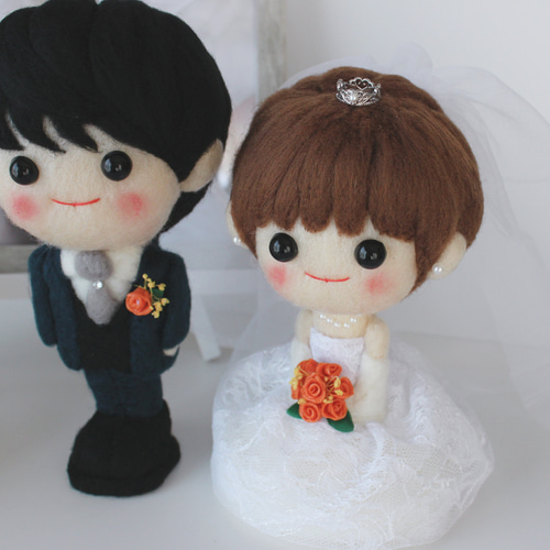 受注製作 幸せを運ぶウェディングフェルトドール 中サイズ wedding