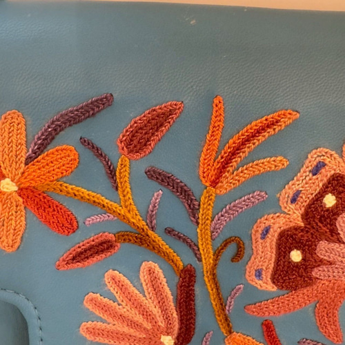 ショルダーバッグ 牛革 カシミール刺繍 フラワーモチーフ エスニック