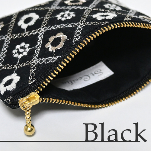 便利なカラビナ付☆ 12cmファスナー 刺繍 フラットポーチ 1点 おしゃれ