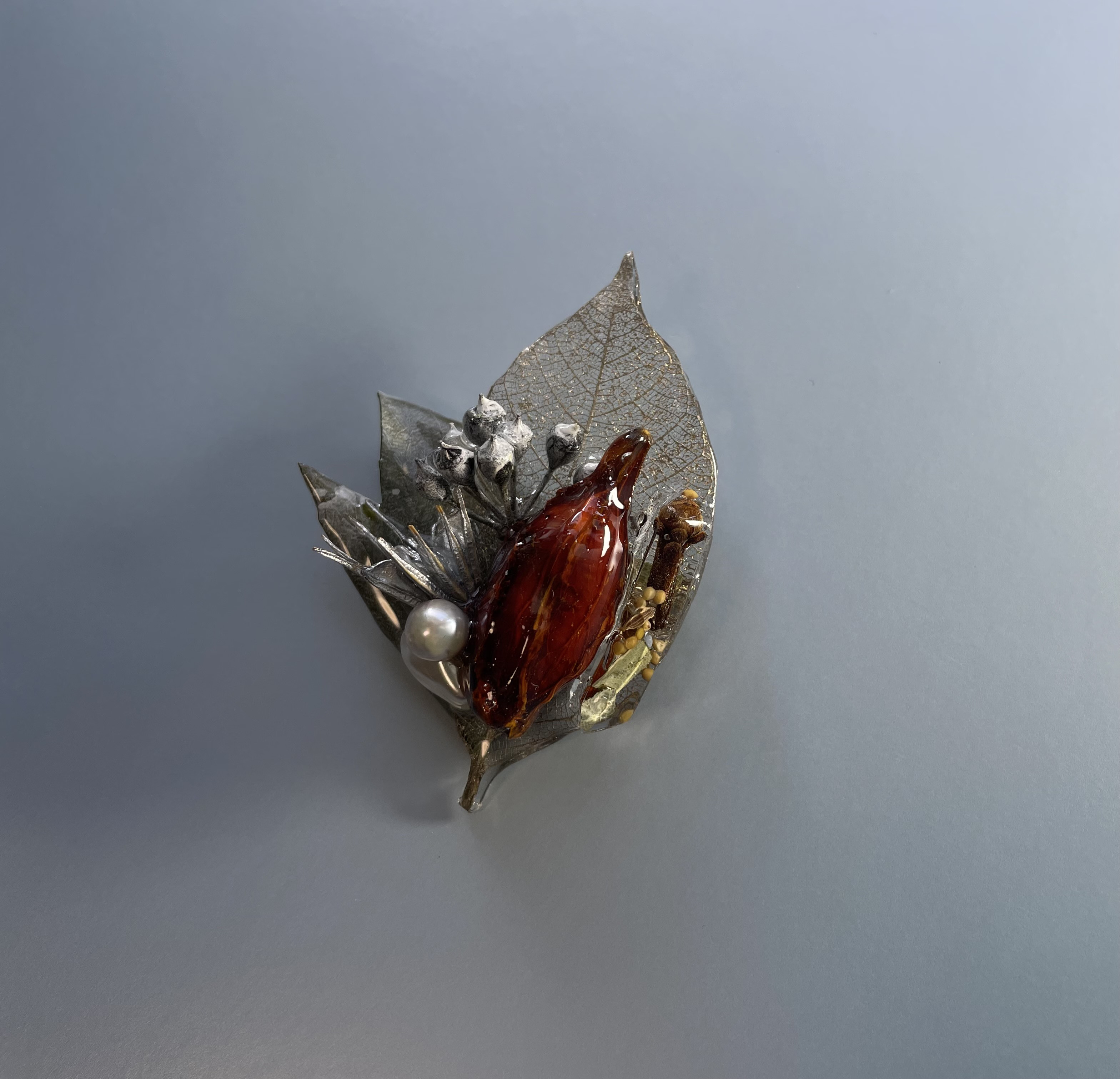 spice 〜クチナシとリーフのブローチ