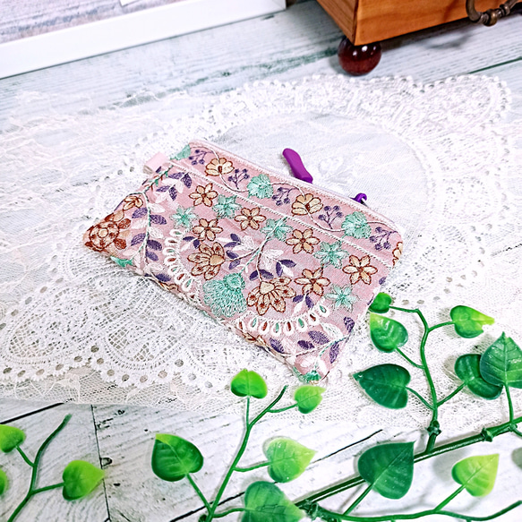 ✨SUMMER SALE✨ いちご系生地・インド刺繍リボン *布小物5点セット* 17枚目の画像