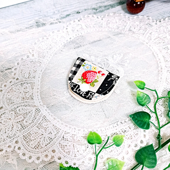 ✨SUMMER SALE✨ いちご系生地・インド刺繍リボン *布小物5点セット* 11枚目の画像