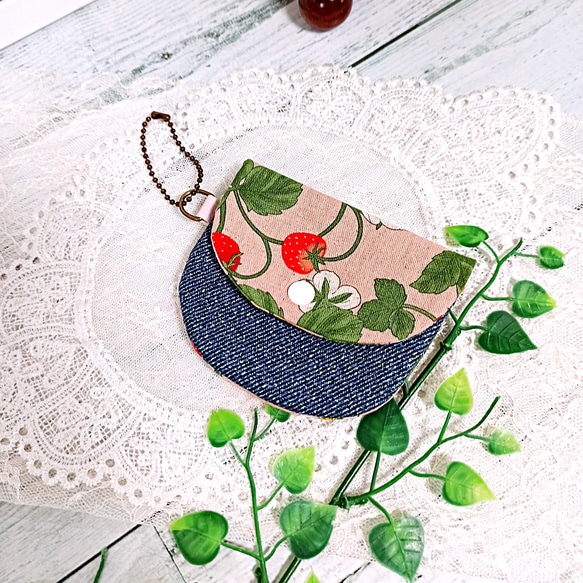 ✨SUMMER SALE✨ いちご系生地・インド刺繍リボン *布小物5点セット* 8枚目の画像