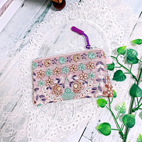 ✨SUMMER SALE✨ いちご系生地・インド刺繍リボン *布小物5点セット* 15枚目の画像