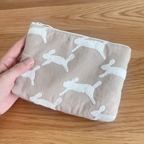 mina perhonen run run run ポーチ ミナペルホネン の刺繍生地