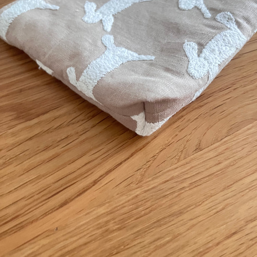 mina perhonen run run run ポーチ ミナペルホネン の刺繍生地 ポーチ