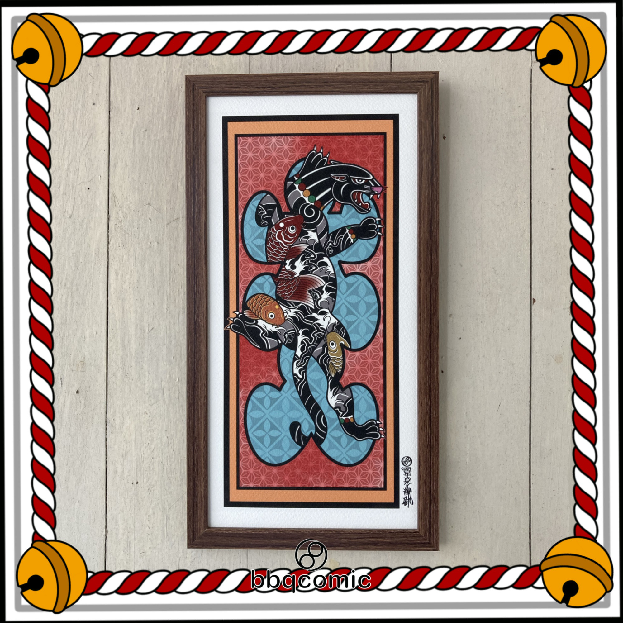 黒豹 和彫り 短冊画 鯉 大入り袋 モチーフ 和風イラスト フレーム付き｜尾九