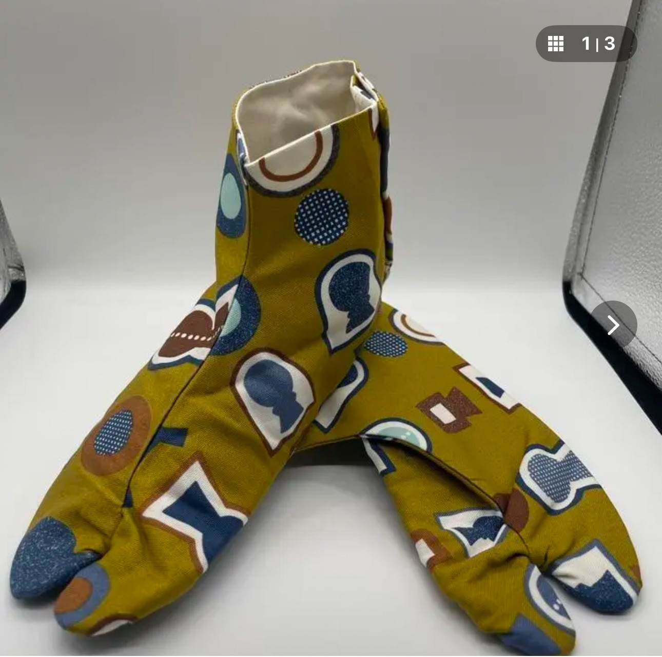 デザイン足袋　9番　古墳　芥子