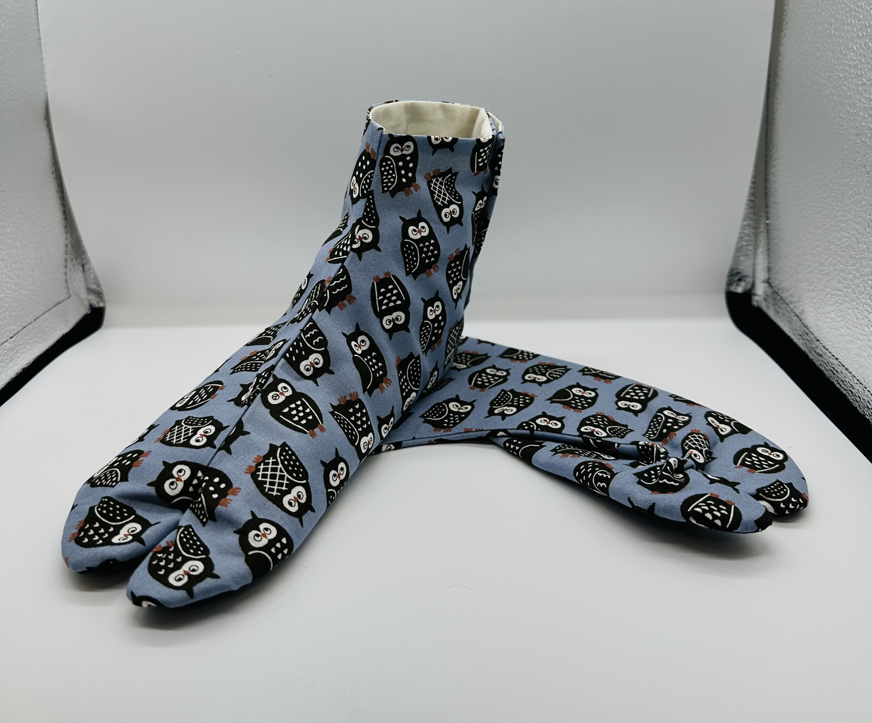 デザイン足袋　74番　ふくろう　グレー