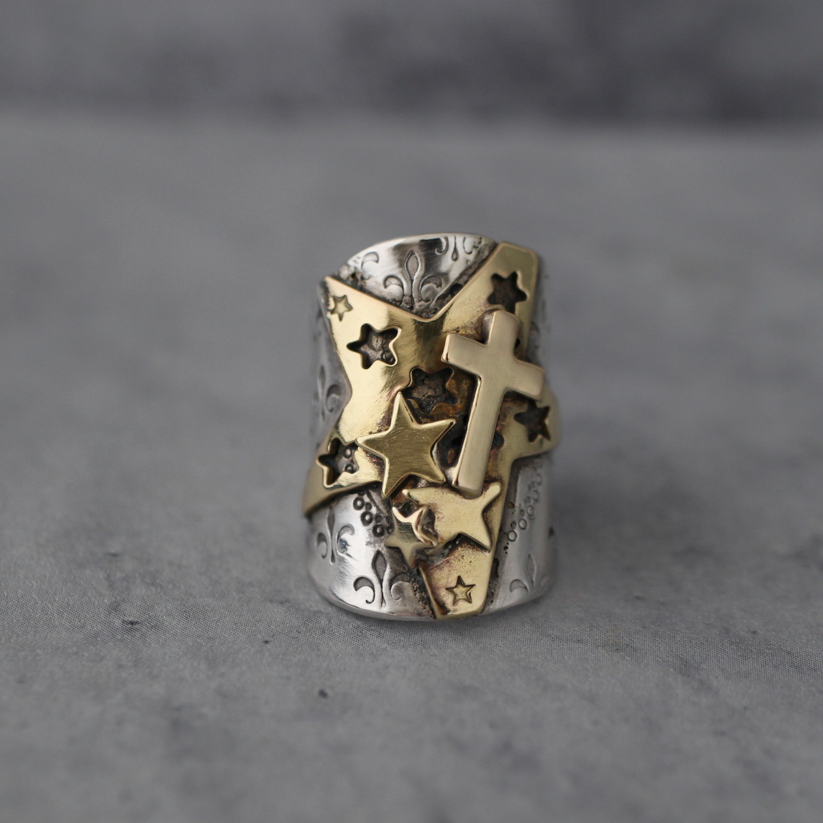 ティーンポップを”感じ”だけで作ったそれっぽいなにか＠銀のさじの口に運ぶ部分をなんやかんやしてカフリングにした