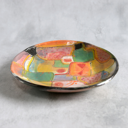 パッチワークのような幾何学模様の色絵深皿（大） 大皿 春信工房 通販