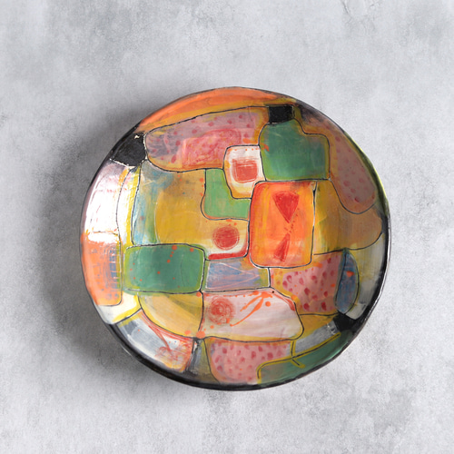 パッチワークのような幾何学模様の色絵深皿（大） 大皿 春信工房 通販