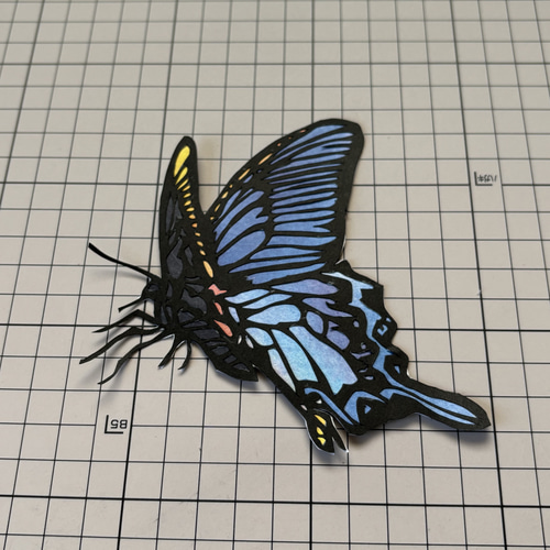 蝶々の止まり花 切り絵 タンザナイト 通販 19513832｜Creema(クリーマ