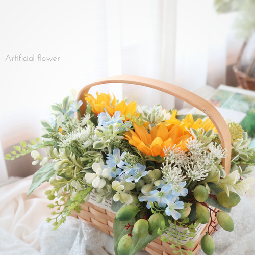 ひまわりのスクエアバスケットアレンジ ❀ 誕生日 ナチュラル 夏