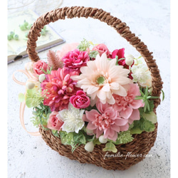 造花ギフト｜ガーベラがかわいい｜造花アレンジ｜フラワーギフト｜誕生日 開店祝 退職祝い｜花ギフト｜お見舞い花かご 1枚目の画像