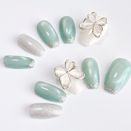 大人可愛い恋色ネイル】ミントグリーン マグネット ガラスフレンチ