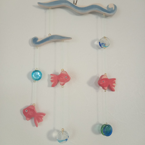 金魚がスイスイ モビール ガラス おはじき 昭和レトロ 夏 きんぎょ