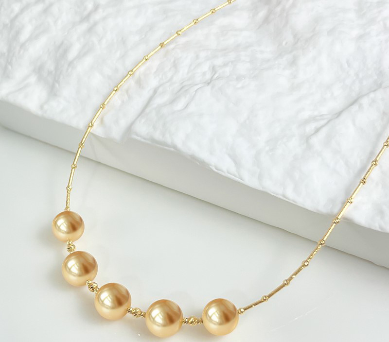 【La Corser】スターライト 8-11mm 南洋ゴールドパールネックレス 18Kゴールド スマイルデザイン 天然海水パール