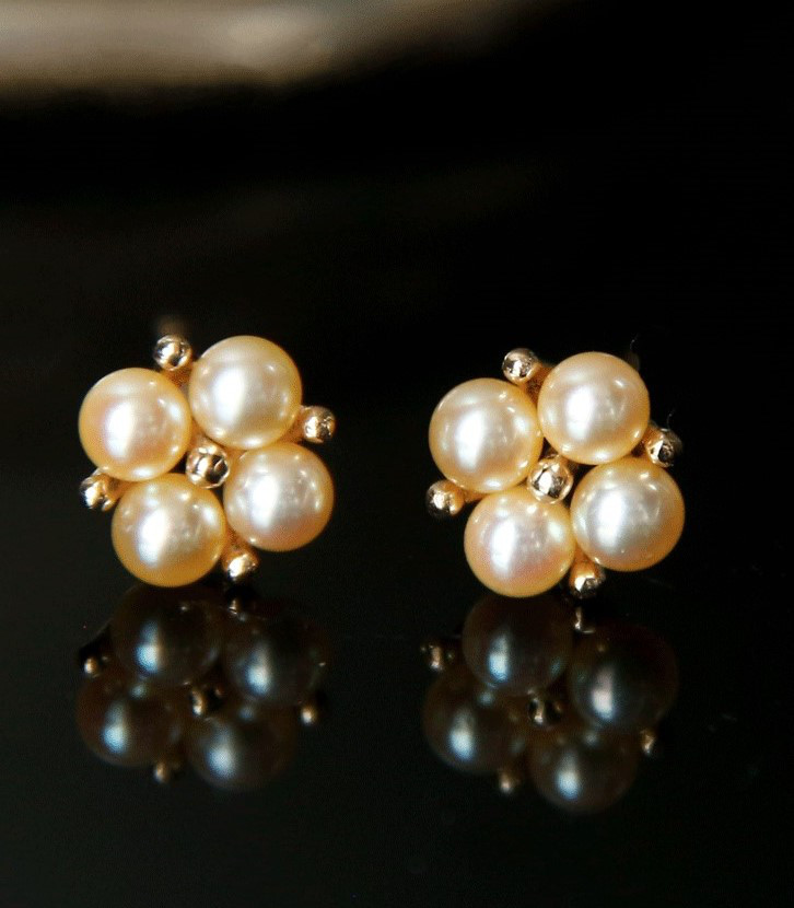 【La Corser】日本製 3-5.5mm アコヤ真珠 イヤリング 18K シャンパンゴールド 幸運のクローバーフラワーデザイ