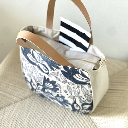 ⚮̈ミナペルホネン mottoかくれんぼトート carnival トートバッグ