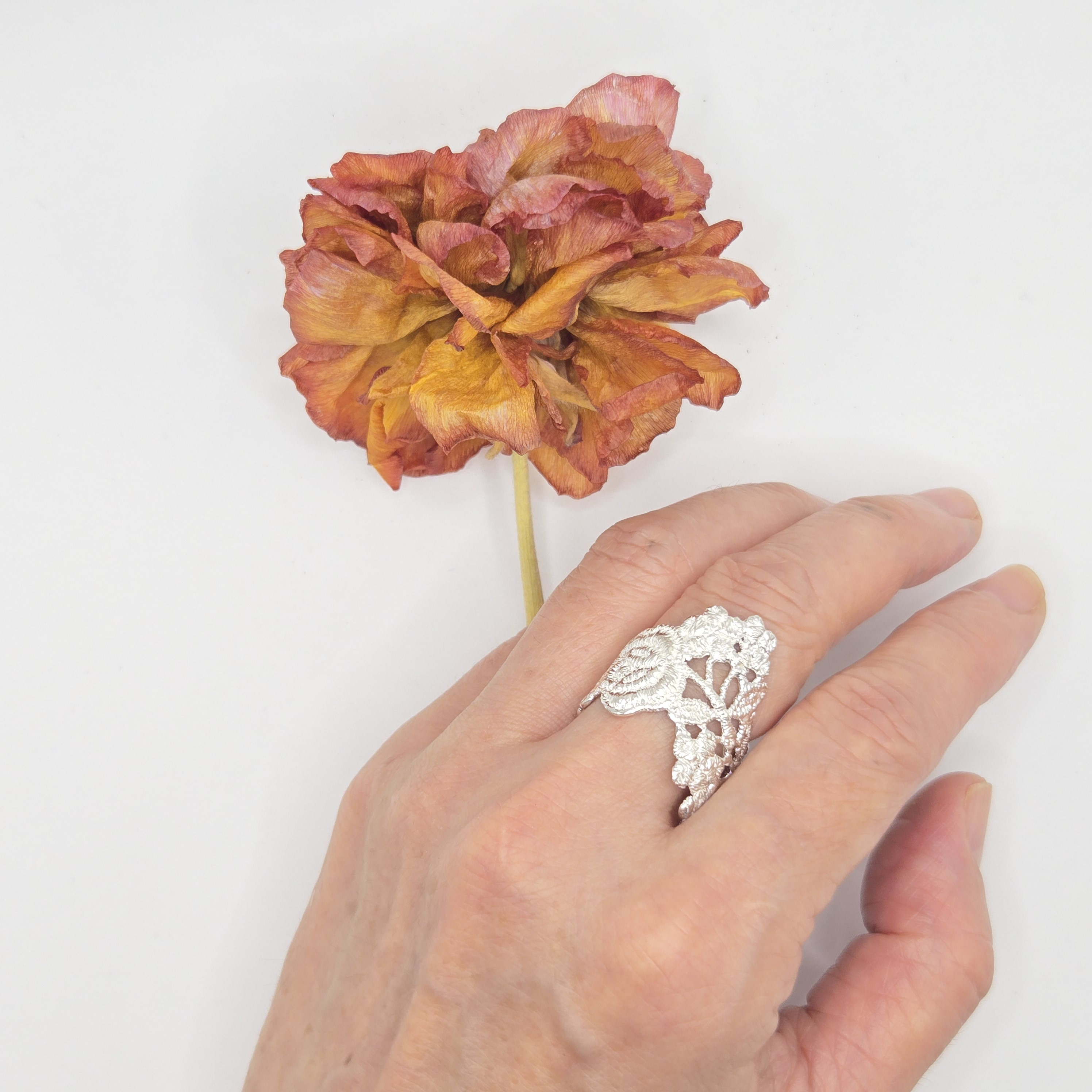 薔薇のレースデザインのリング・シルバー指輪・リング