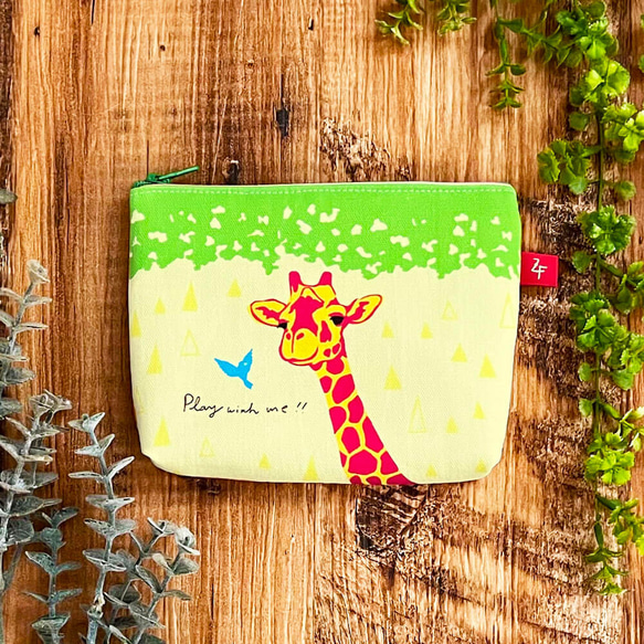 【特集掲載】《送料無料》ワケありな逸品 数量限定 ふんわりミニポーチ キリン 1枚目の画像