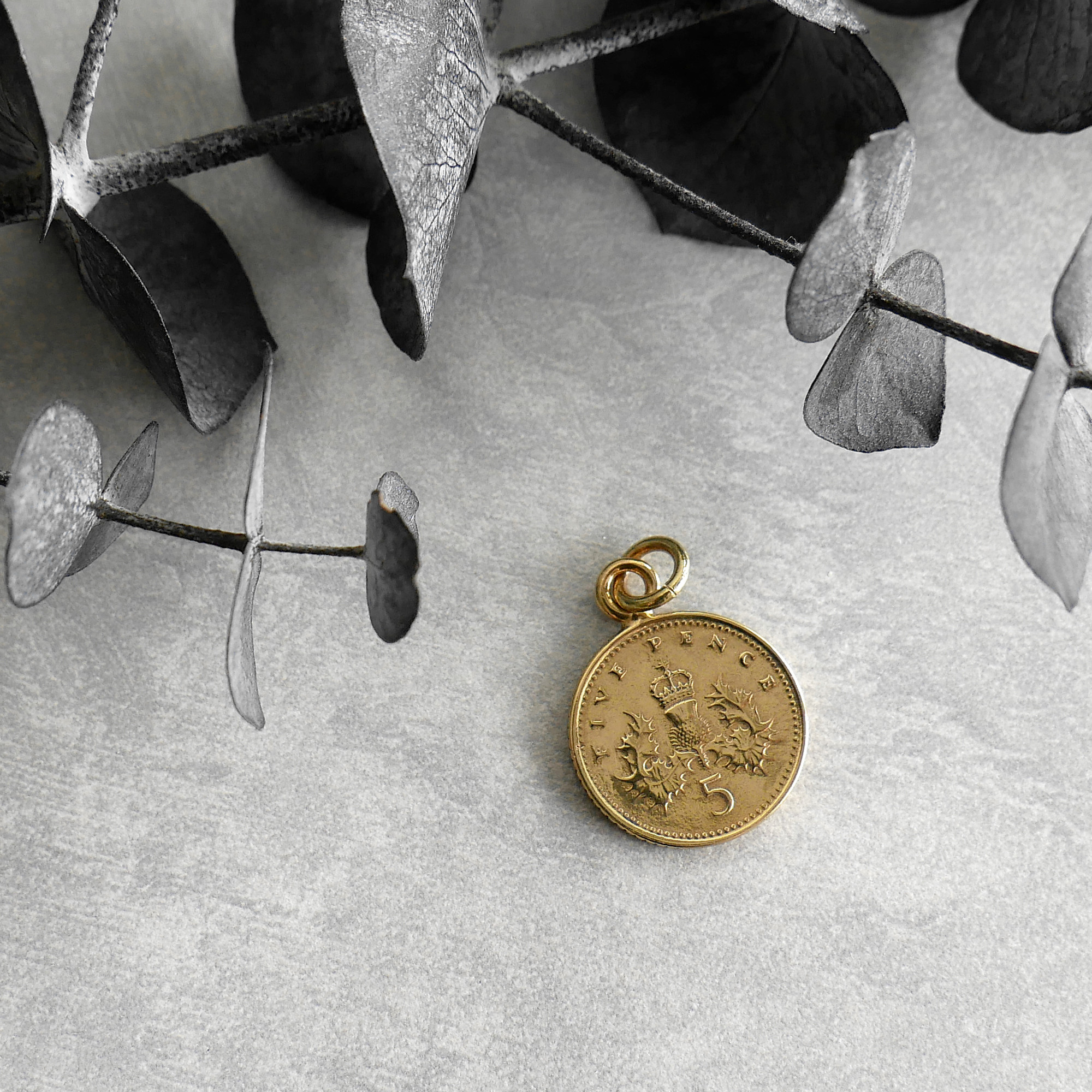 【再販】ネックレスチャーム 5ペンスコイン / brass　NP019