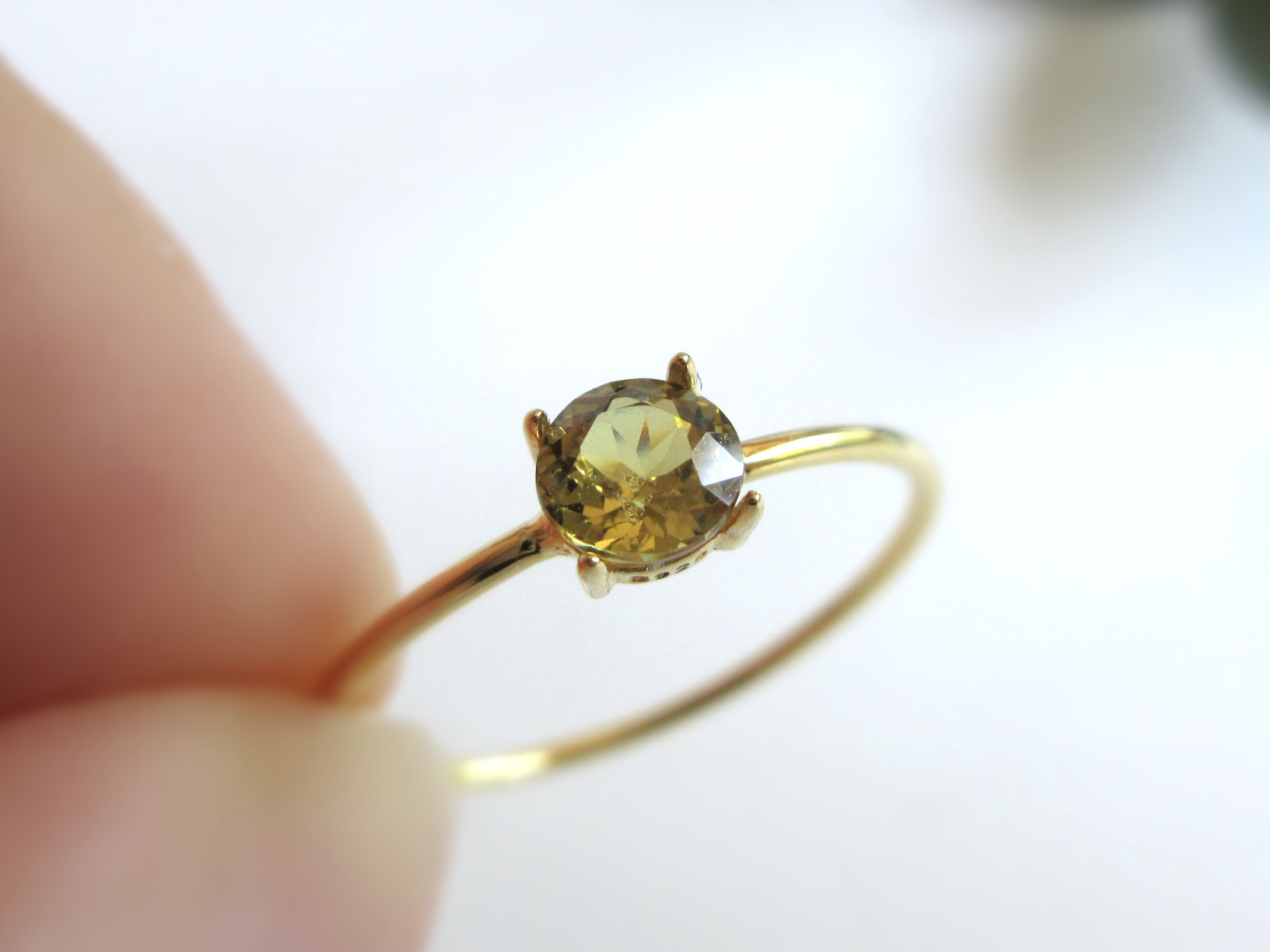 人気特価をすべて 希少石】4.5mm美粒「マリガーネット」リング【1月の誕生石 アクセサリー
