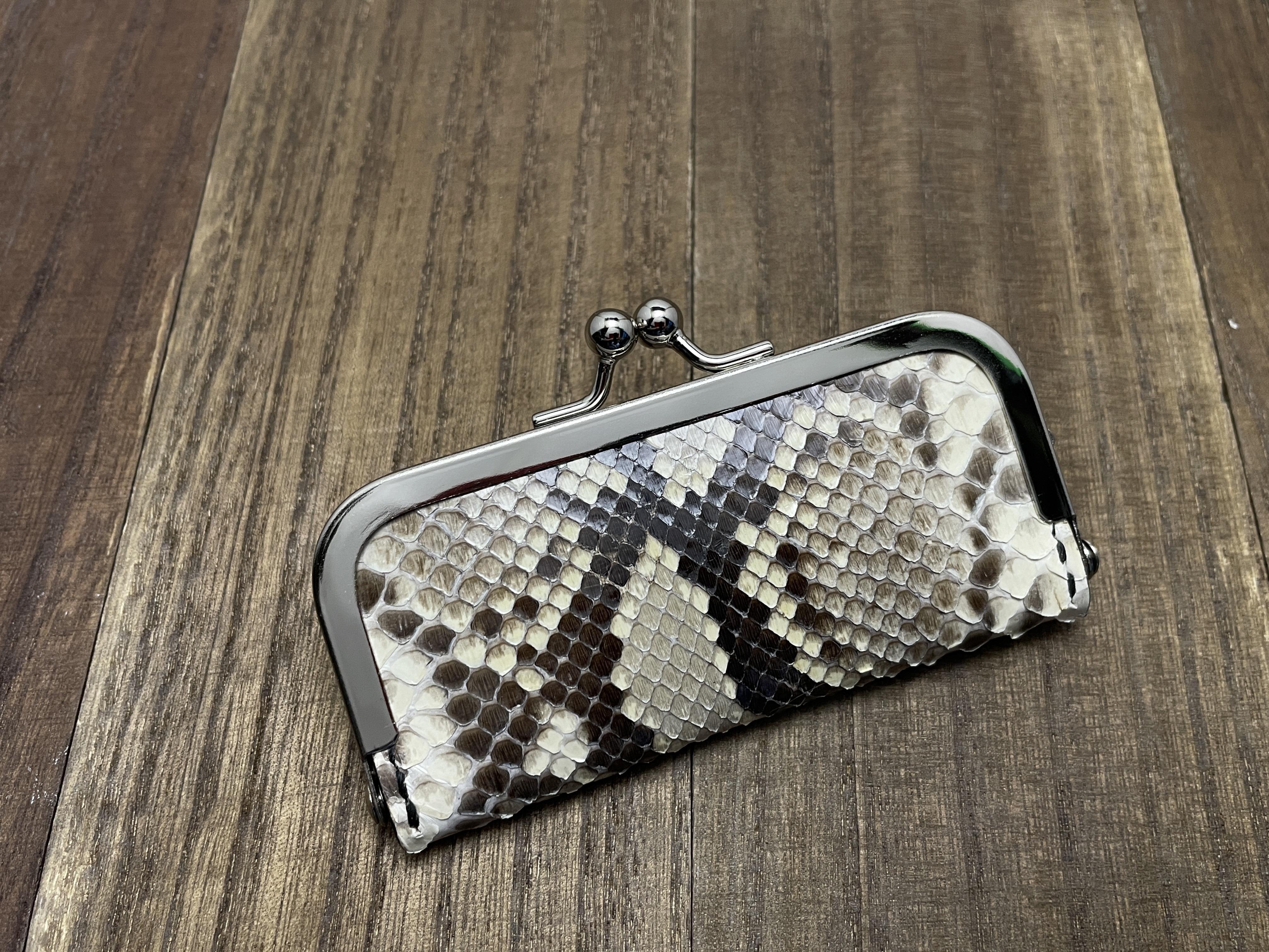 ダイヤモンドパイソンの薄型がま口お札入れ ver.2