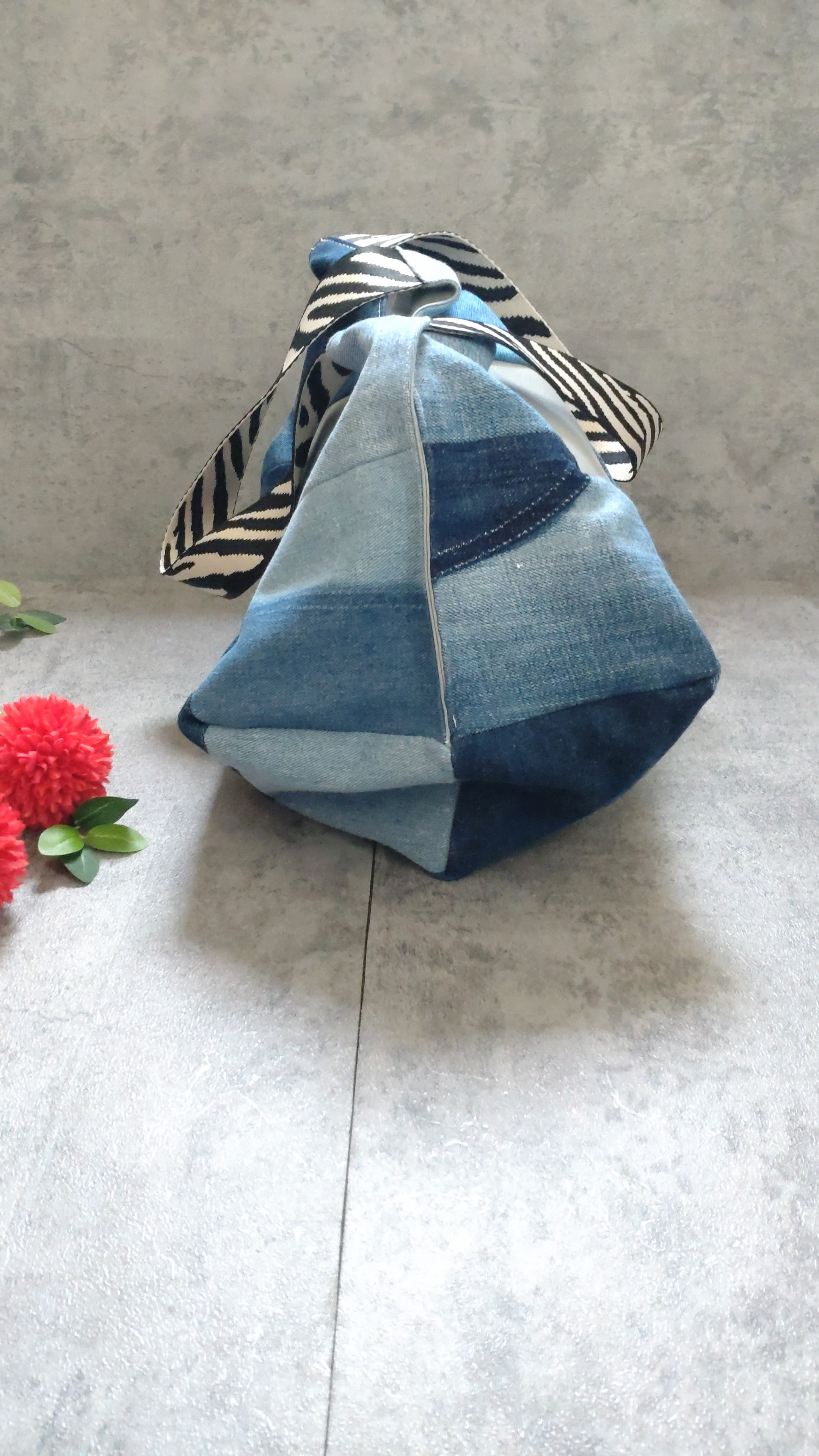 (ゼブラ柄) パッチワーク トートバッグ リメイクデニム 1点もの