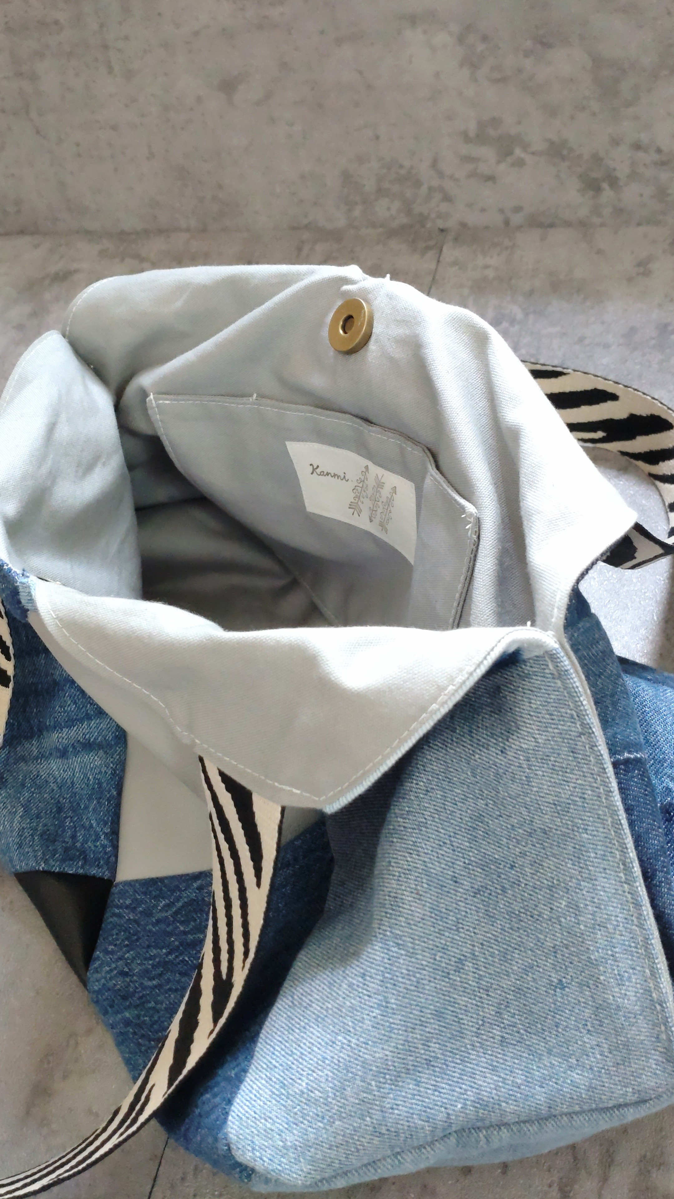 (ゼブラ柄) パッチワーク トートバッグ リメイクデニム 1点もの