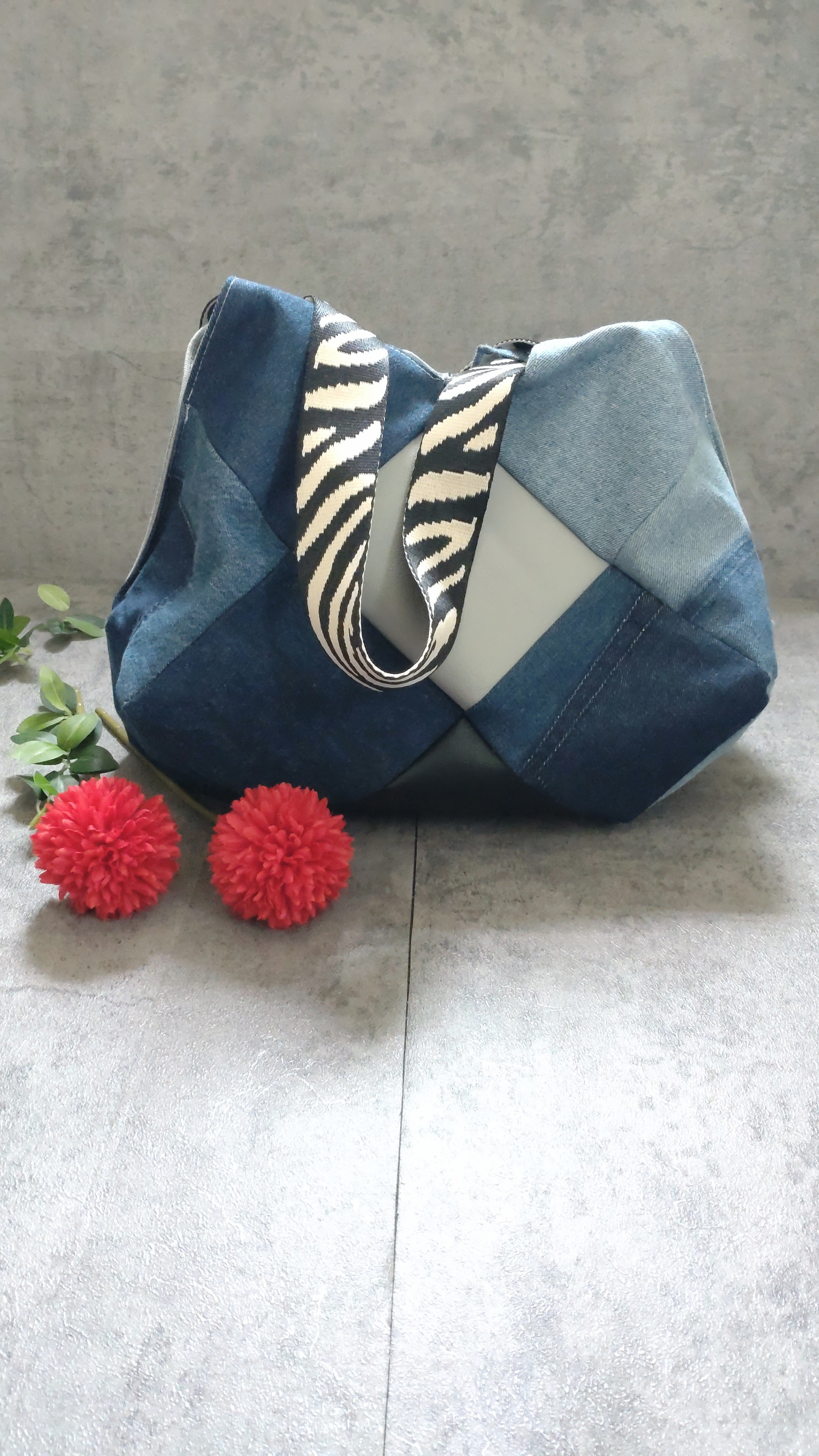 (ゼブラ柄) パッチワーク トートバッグ リメイクデニム 1点もの