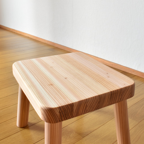 無垢杉100％キッズスツール(四角) 椅子（チェアー）・スツール