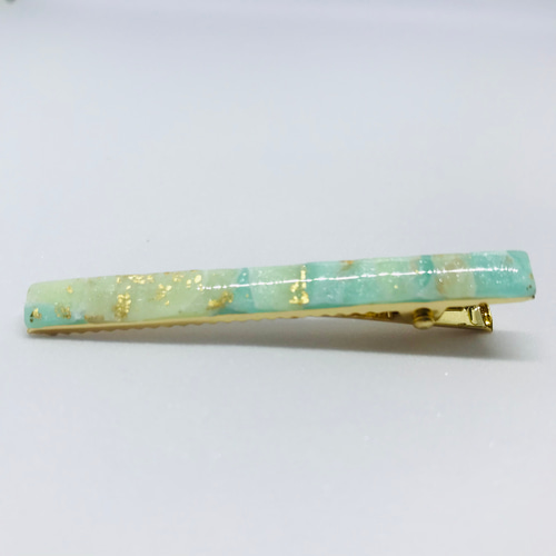 ヘアクリップ 翡翠 緑 大理石風 レジン 天然石風 みどり ヘアピン 翠