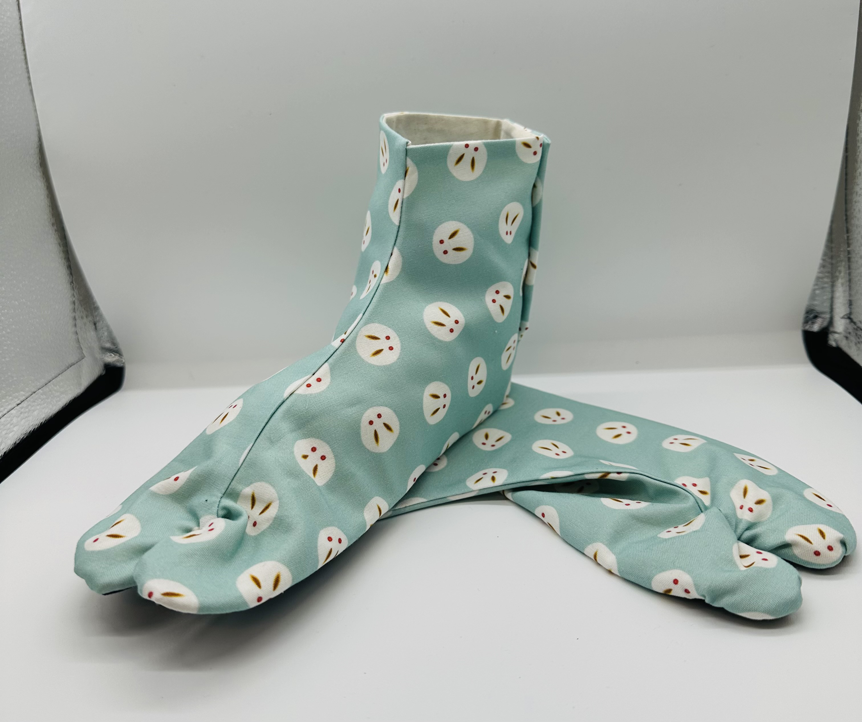 デザイン足袋　184番　まんまるうさぎ