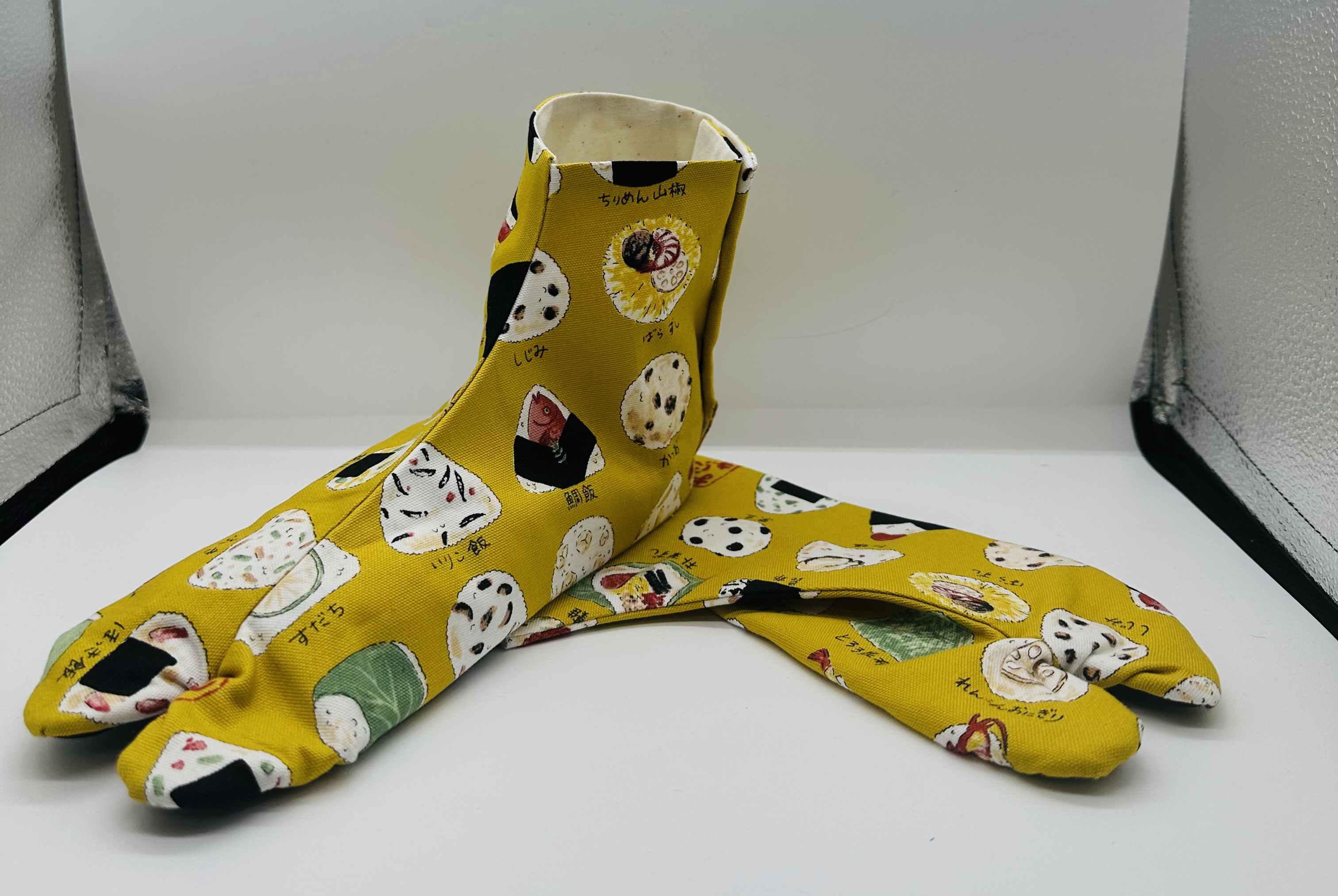 デザイン足袋　125番　おにぎり①