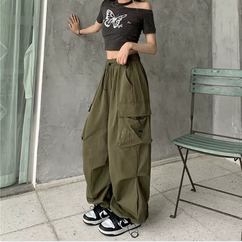 オリーブ カーキ カーゴパンツ 運動着 ポケット付き 韓国系 夏服