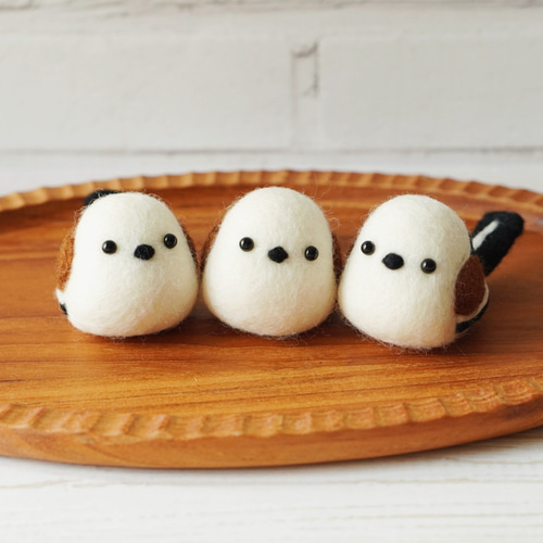 ころんと羊毛シマエナガ 羊毛フェルト 羊毛フェルト パレットメリー