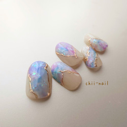 人魚の鱗ネイル 夏 マーメイド 貝殻 シェル ニュアンスアート ネイル