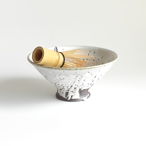 白釉 鎬茶碗 半艶 梅花皮 ティーボウル 抹茶茶碗 還元焼成 WKT-0100