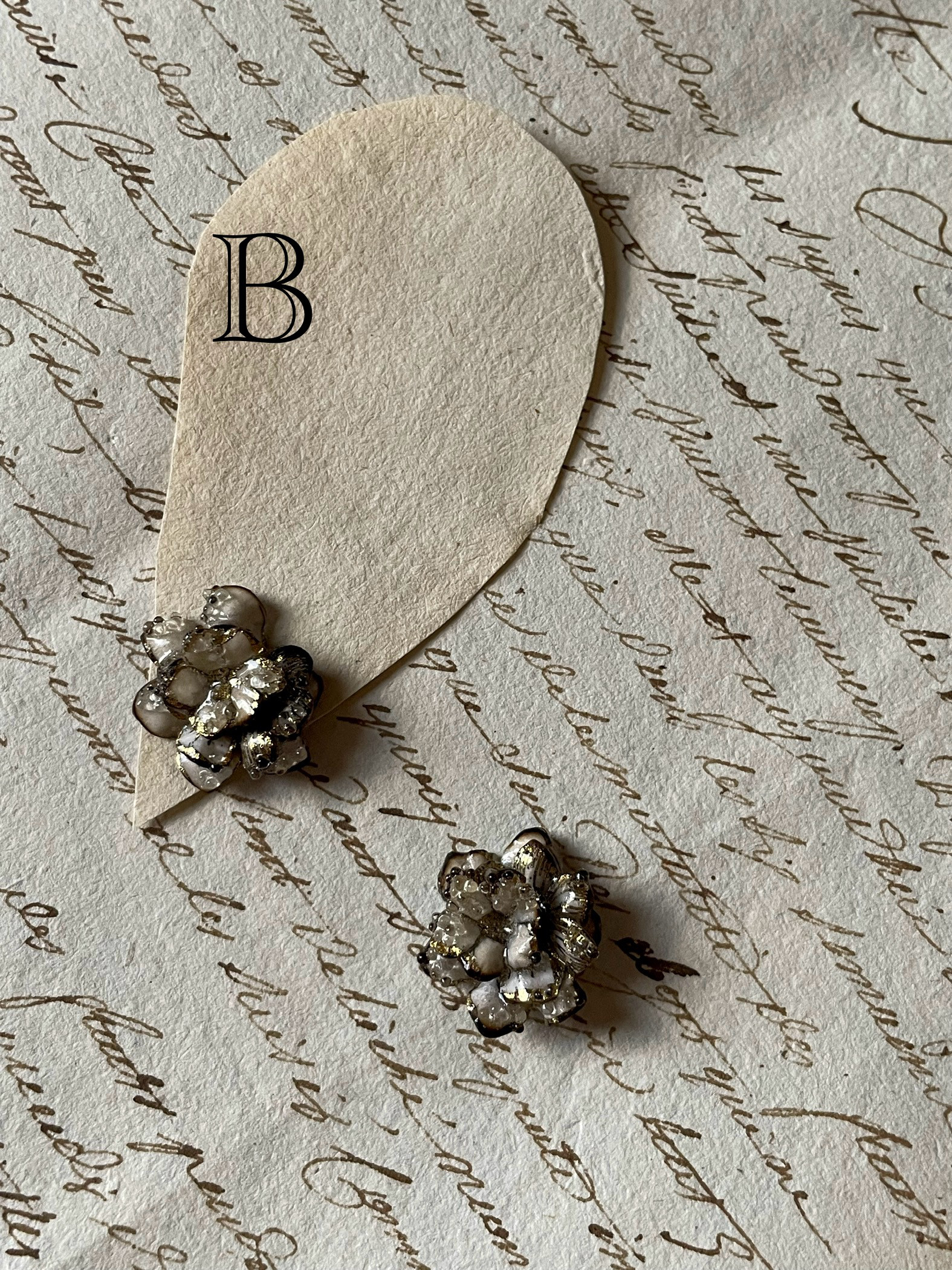 夜想花ピアス/イヤリングB