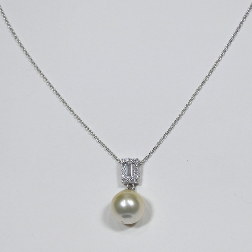 南洋真珠ペンダント白蝶ネックレスシルバー