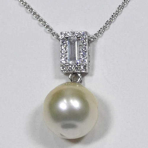 南洋真珠ペンダント白蝶ネックレスシルバー