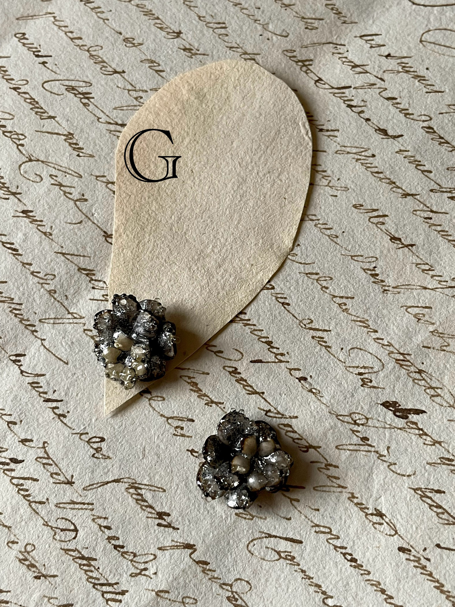 夜想花イヤリング／ピアスG