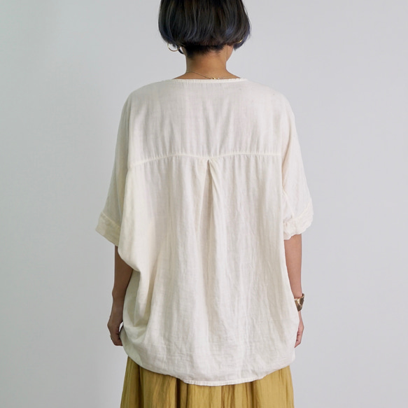 バルーンタックガーゼTシャツ/生成り/知多木綿ダブルガーゼ 4枚目の画像