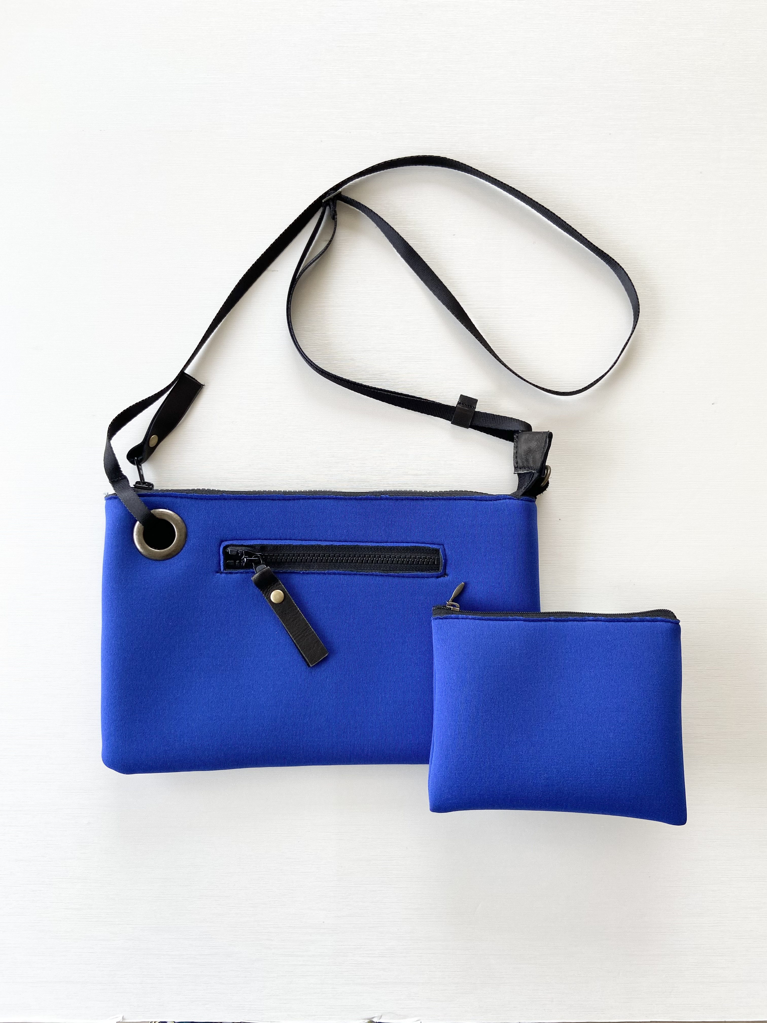 【ホリデーボックス】選べる6色＊ネオプレーン調素材＊軽量サコッシュ&ポーチ＊旅行やレジャーに♪ 7,920円