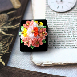 ❁紫・桜色ブーケ根付けストラップ・大人かわいいつまみ細工